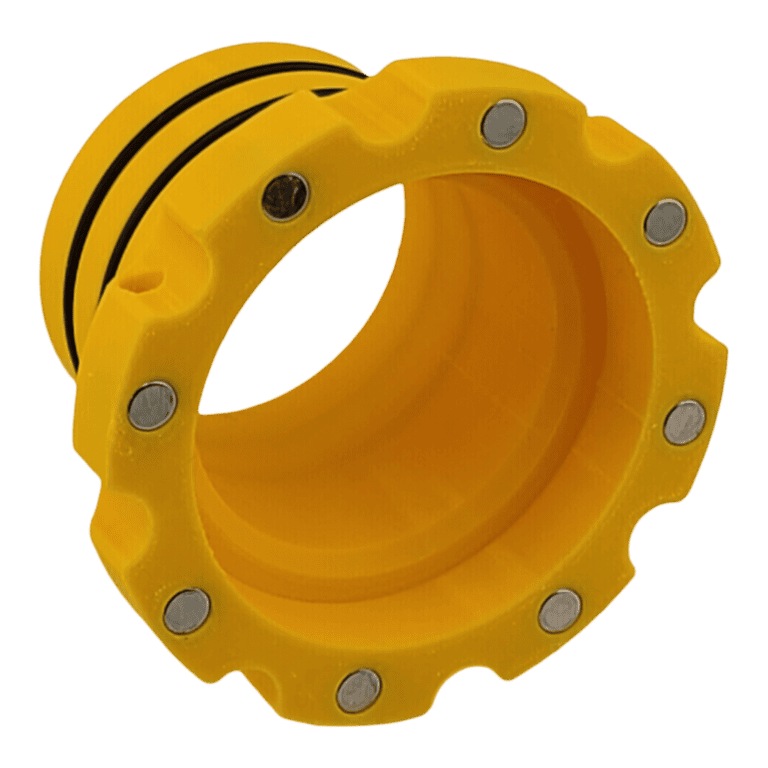 Magnetic hose port adapter for Shop-Vac dust extractors, compatible with 2.5" hoses for woodworking.